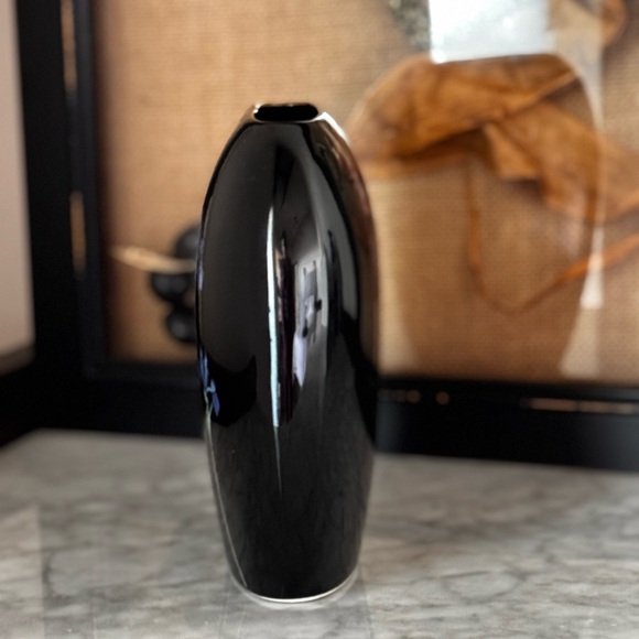 Otagiri Black Vase with Blue Floral Design - Picture 8 of 8